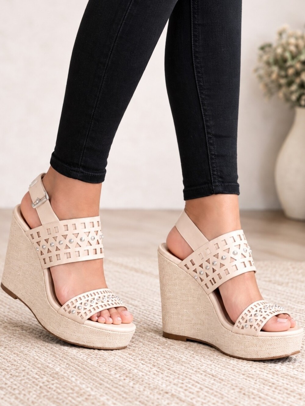 Charles By Charles David Aloof Y2K Boho Glam Revival Platform Wedge Sandals 8M